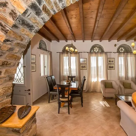 Вилла Adele Arnados